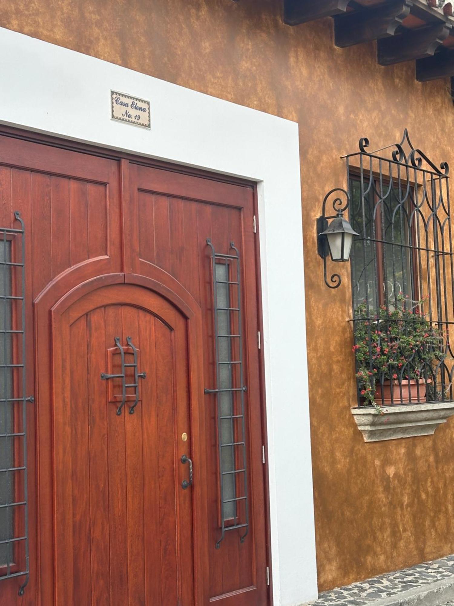 Casa Elena Bed & Breakfast Antigua Dış mekan fotoğraf