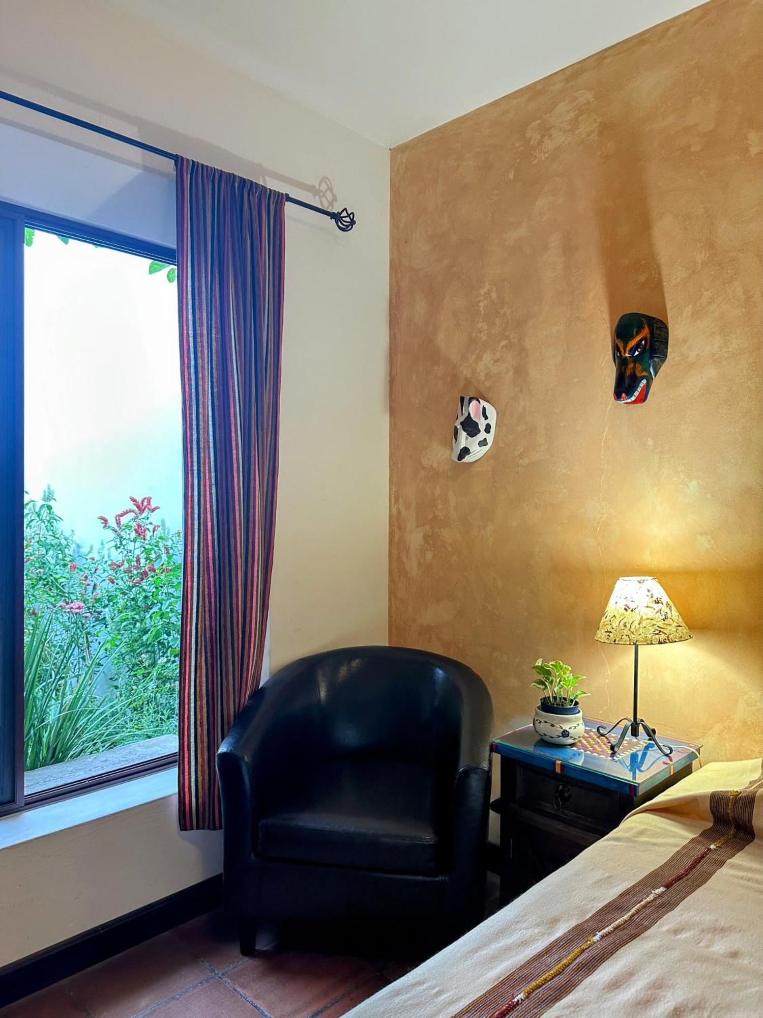 Casa Elena Bed & Breakfast Antigua Dış mekan fotoğraf