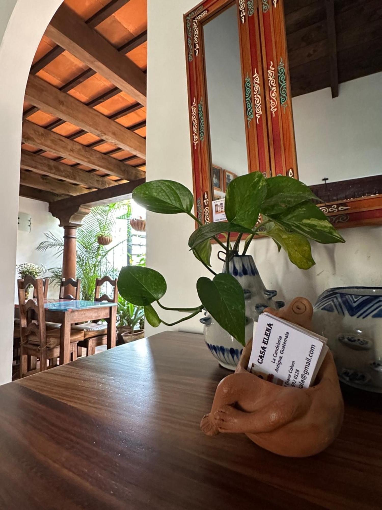 Casa Elena Bed & Breakfast Antigua Dış mekan fotoğraf