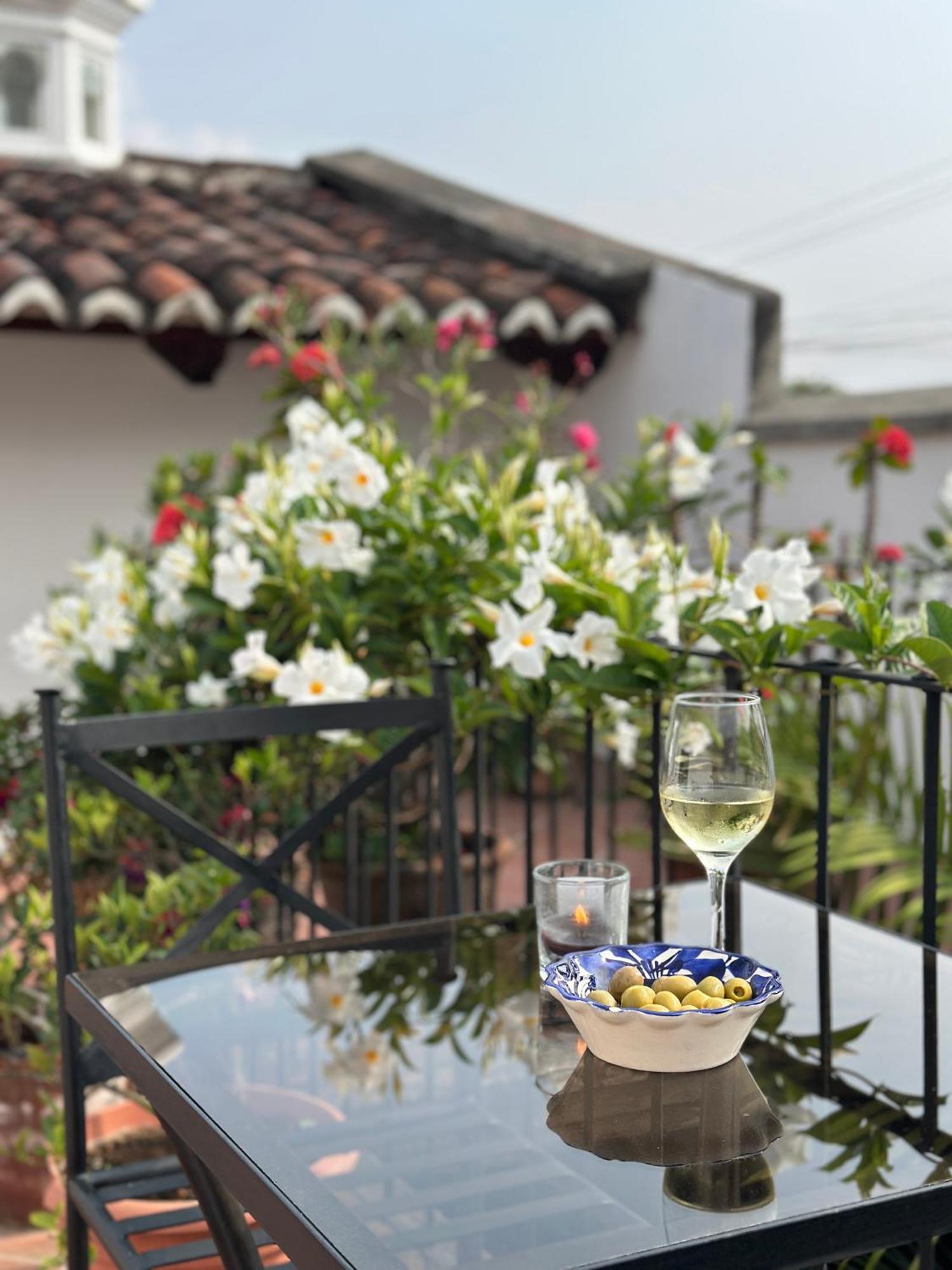 Casa Elena Bed & Breakfast Antigua Dış mekan fotoğraf