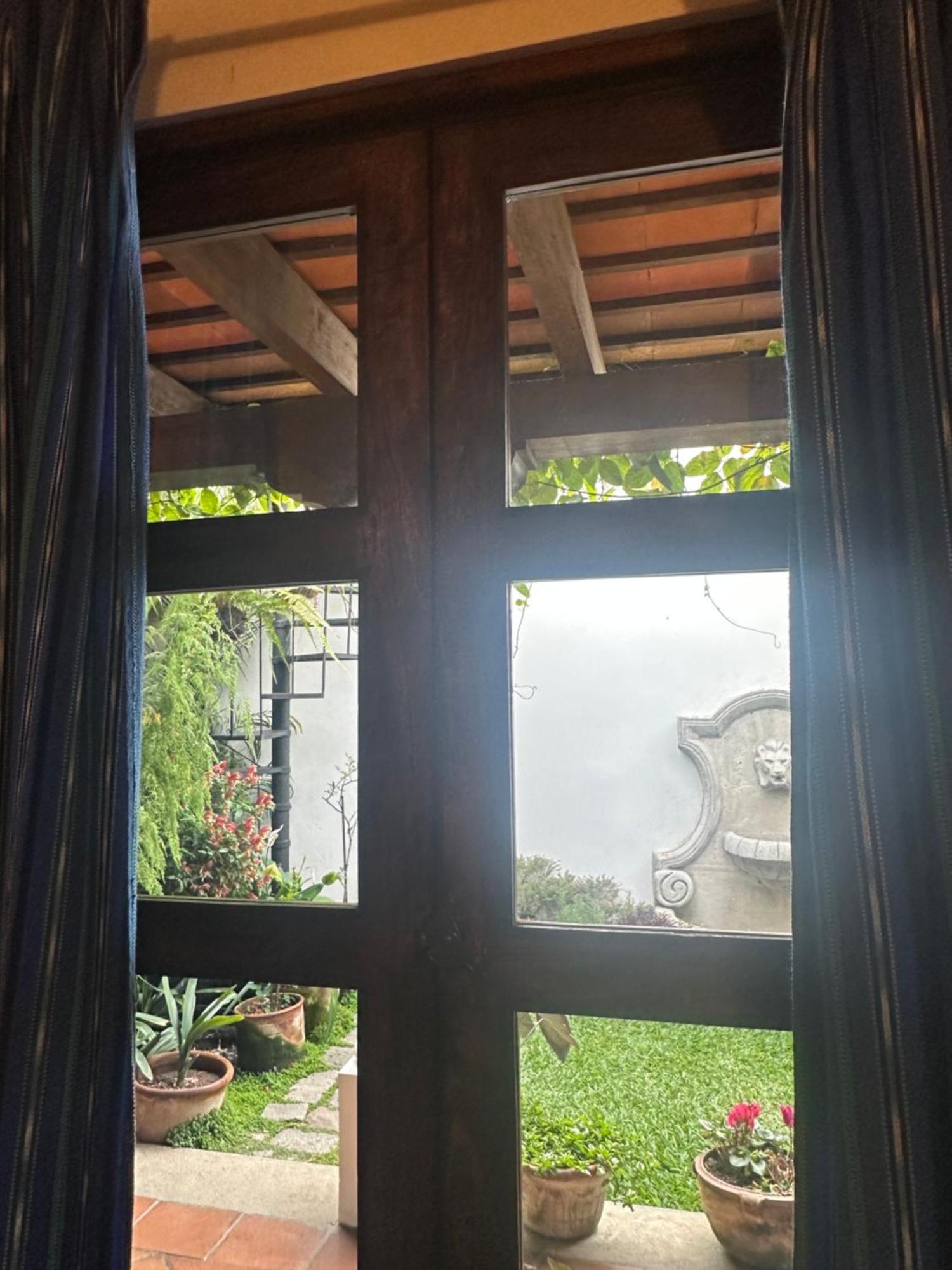 Casa Elena Bed & Breakfast Antigua Dış mekan fotoğraf