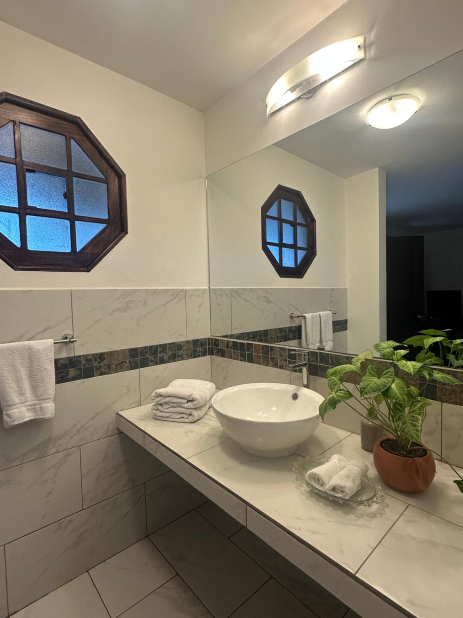 Casa Elena Bed & Breakfast Antigua Dış mekan fotoğraf